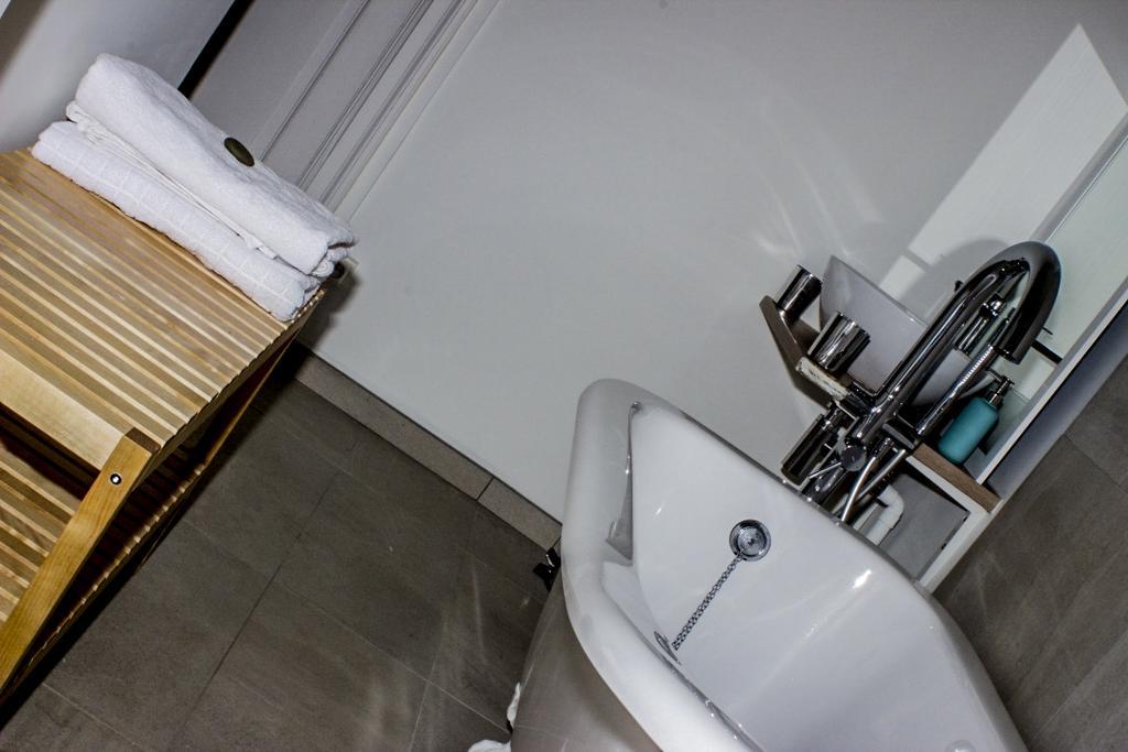 Chambre D'Hotes Avec Cuisine Commune - 5 Mns De Narbonne Cuxac-d'Aude Luaran gambar